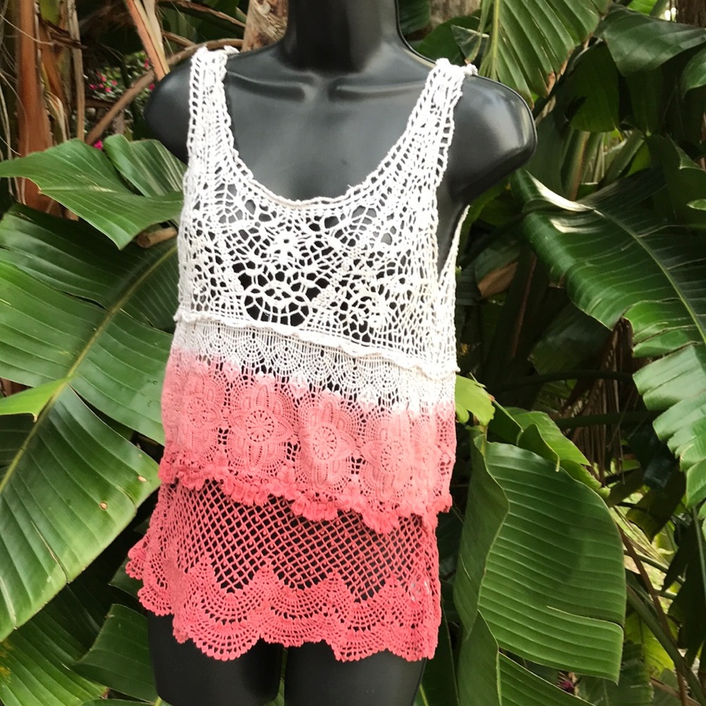 American Eagle ombre crochet lace top